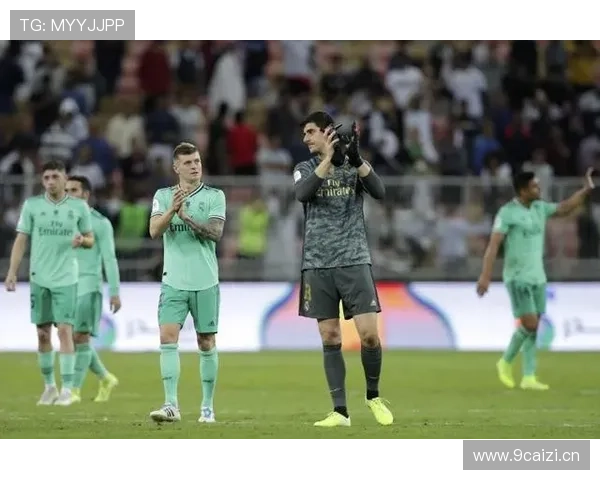 库尔图瓦三夺萨莫拉奖与门将金球奖上限解析