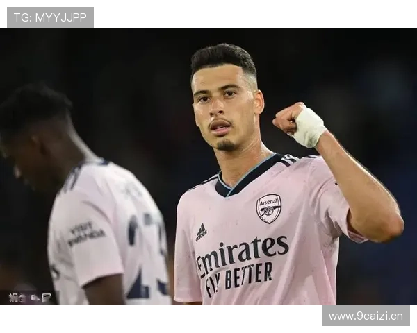 莱奥与马丁内利:同代边锋战术角色及终结效率对比分析