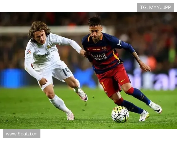 迪马利亚与贝尔在控球倾向下形成分散结构差异