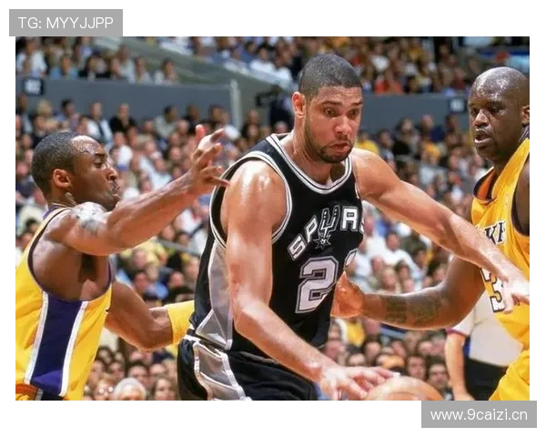 邓肯稳定内线防守拉开空间 三分效率明显优于同时代大个子